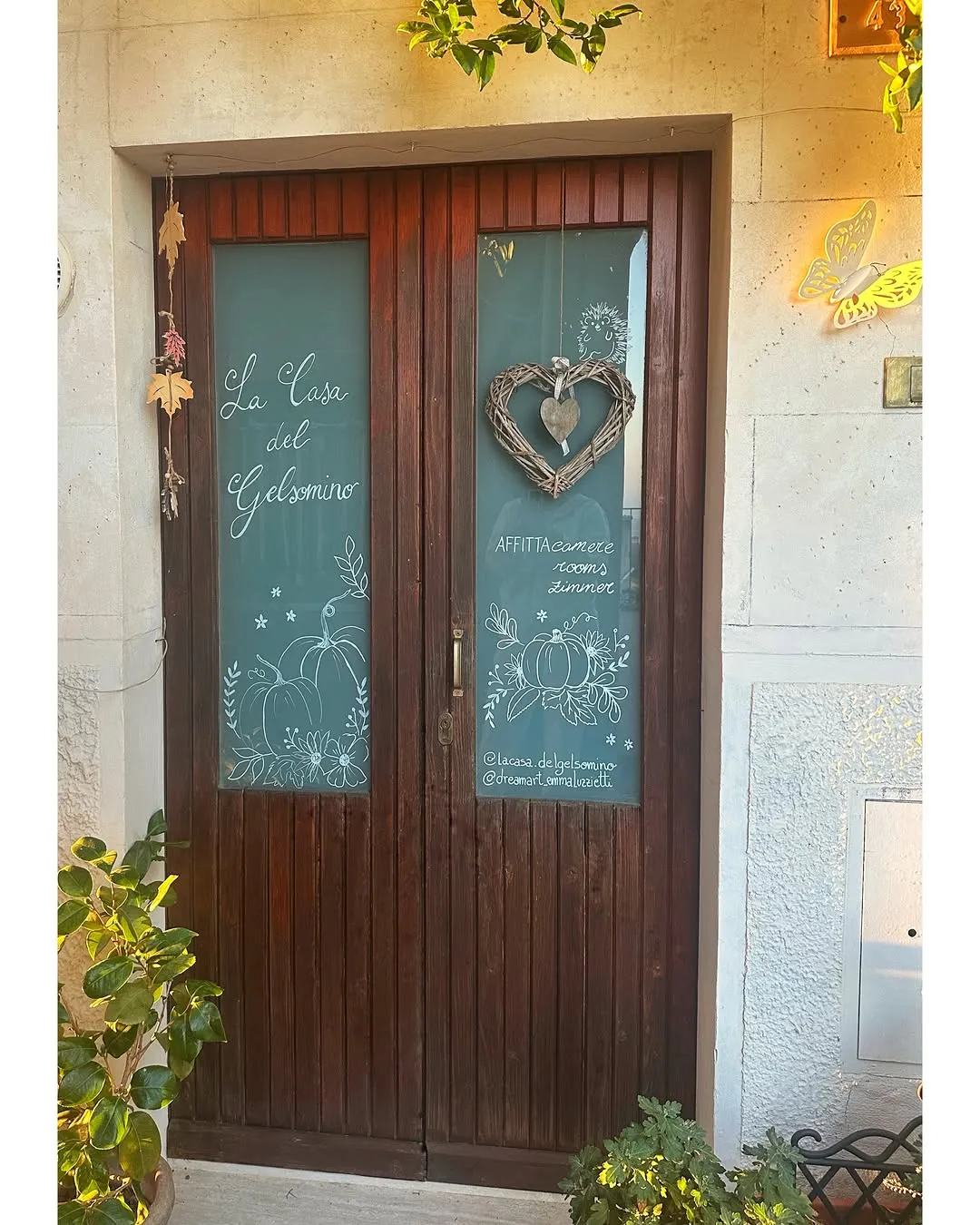 Il portone di casa
